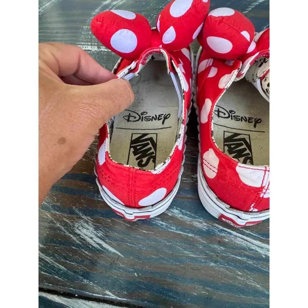 VANS X Disney Minnie Mouse Old Skool Shoe/Sneaker,  4.5 mens, 6 womens